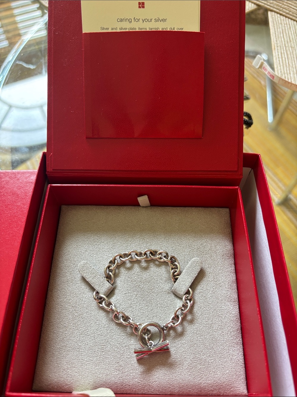 Red Envelope sterling marked 925 XO Toggle Charm Bracelet 6 1/4 inch in gift box
